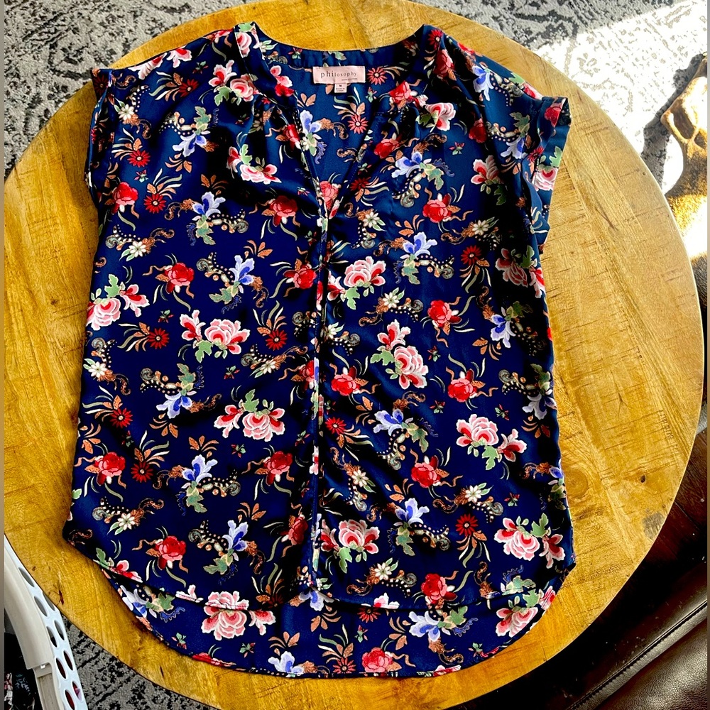 Philosophy blouse navy blue with floral pattern - medium